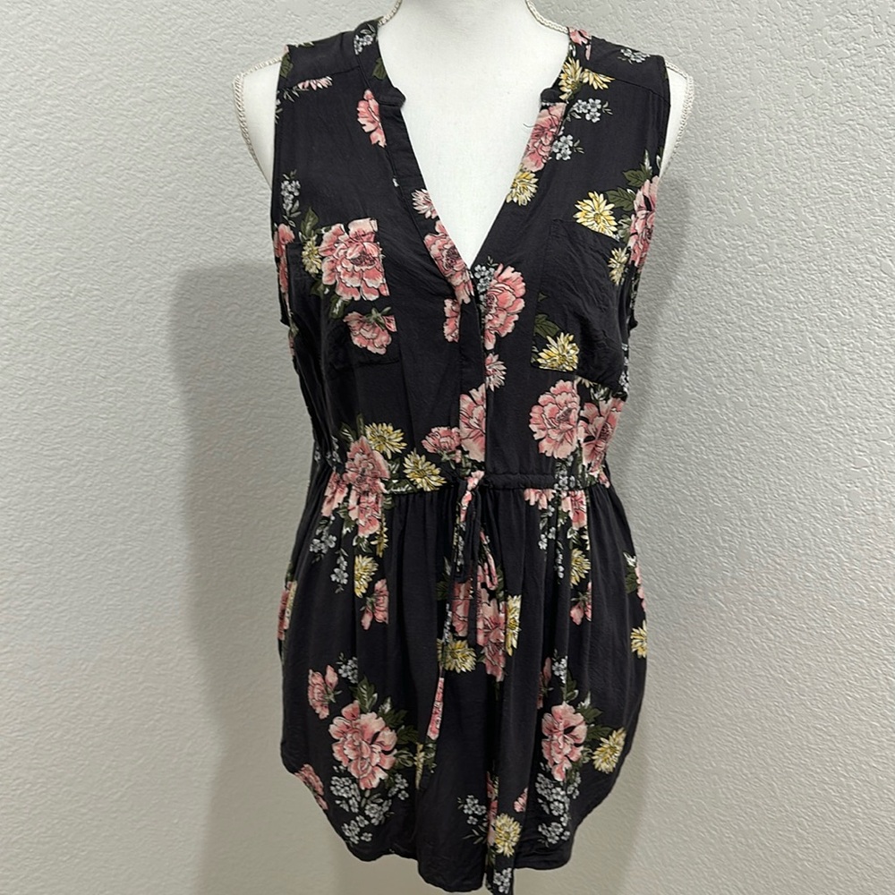 Torrid cinchable floral blouse size 00